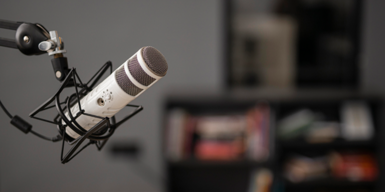 Podcast Growth Hacking Course: The key skill for a robot not to replace your job